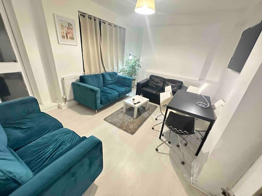 3 Bedroom Flat Kings Cross London Exterior foto
